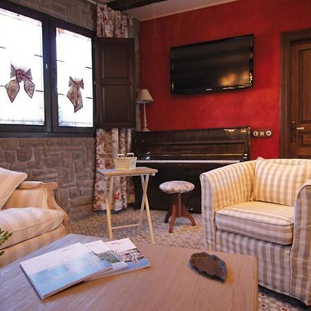 Hotel Rural La Tenada Carcedo de Burgos Exteriör bild